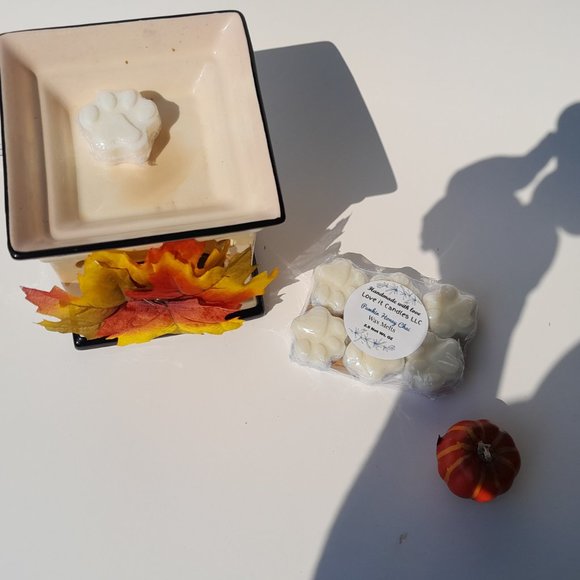 Fall/Winter/Christmas Scented Soy Wax Melt Paw Shape Bundle of 3 Great for Gifts - Picture 5 of 7